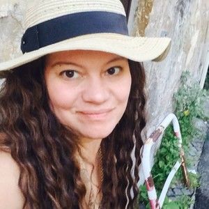 Meet your Posher, Rebecca